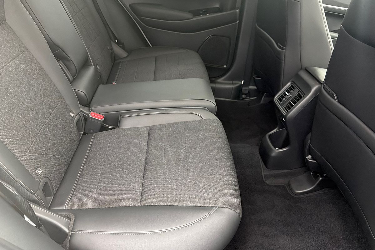 2024 Honda HR-V e:HEV L