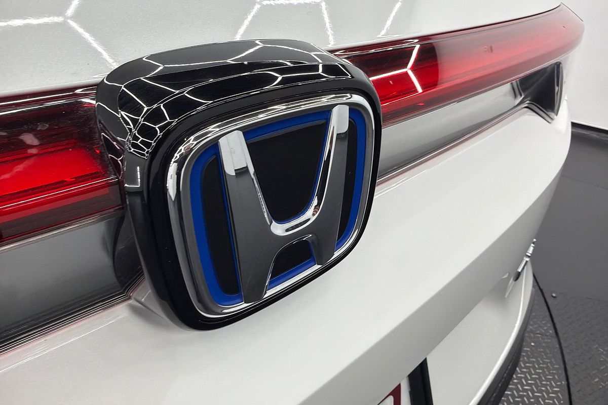 2024 Honda HR-V e:HEV L