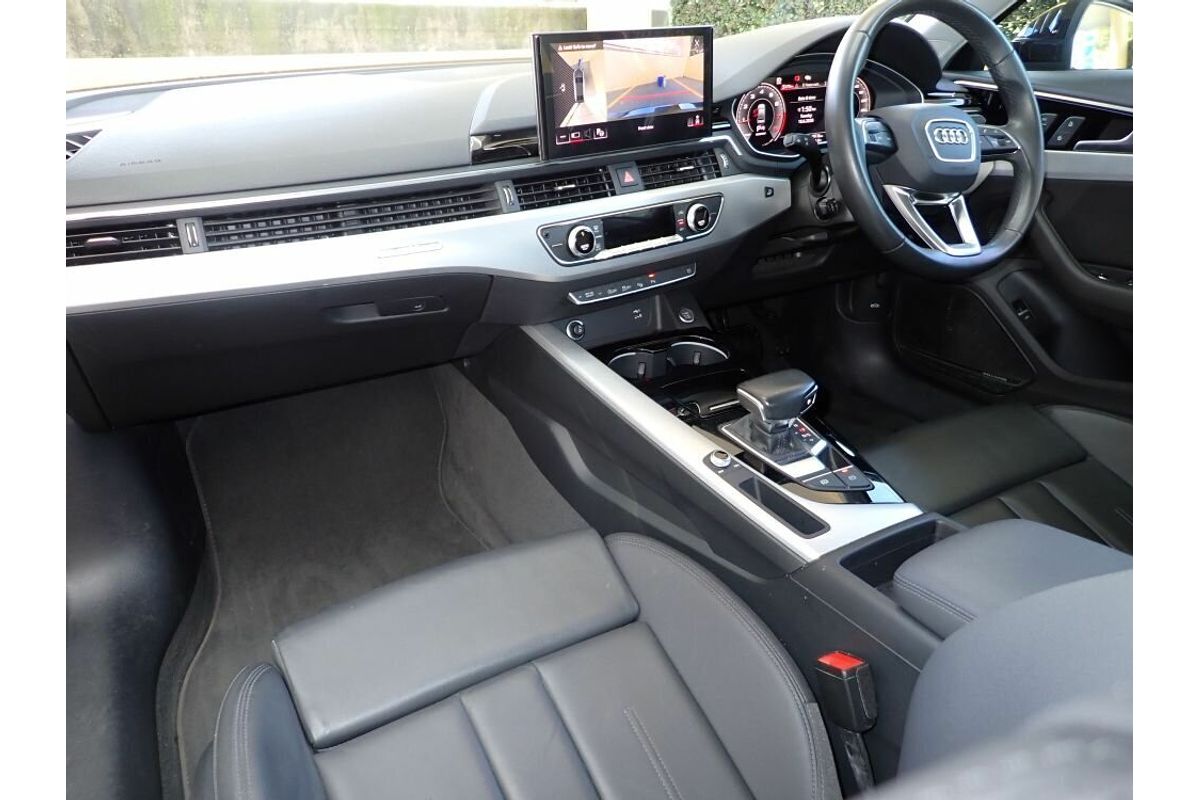 2021 Audi A4 45 TFSI S line B9