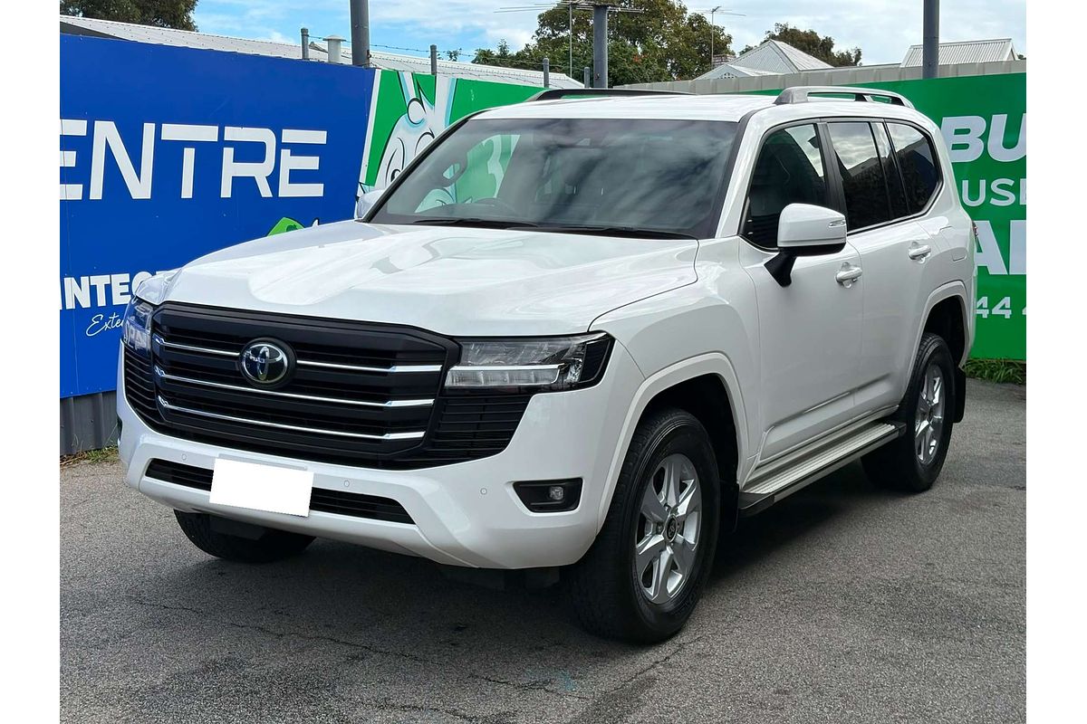 2024 Toyota Landcruiser GXL FJA300R