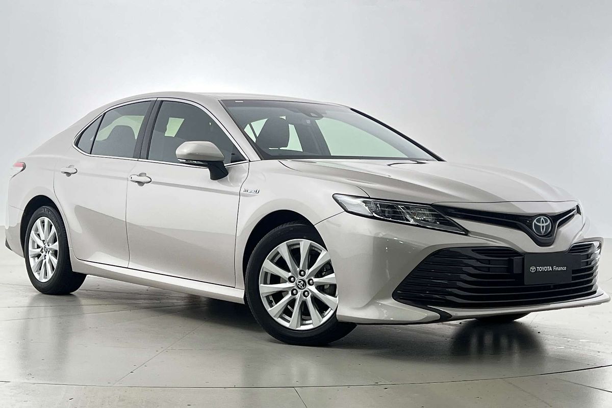 2020 Toyota Camry Ascent