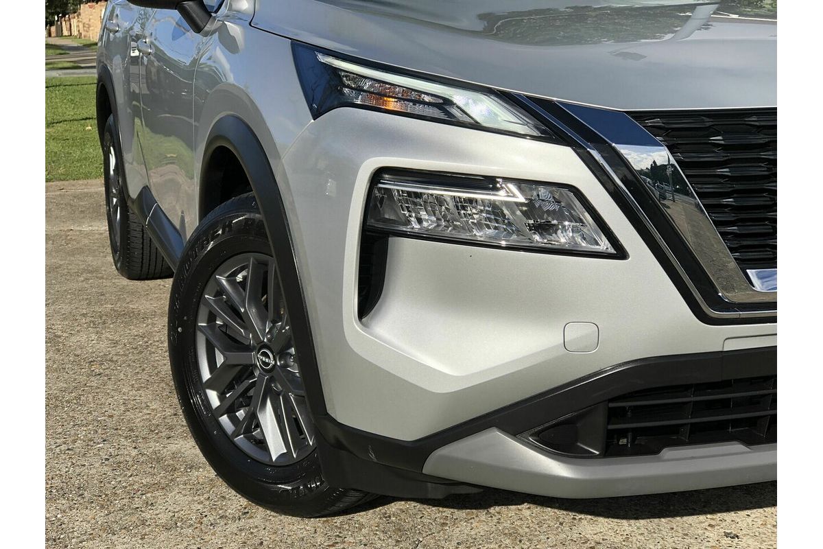 2024 Nissan X-TRAIL ST T33