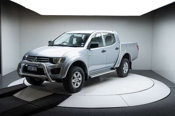 2012 Mitsubishi Triton GLX MN 4X4