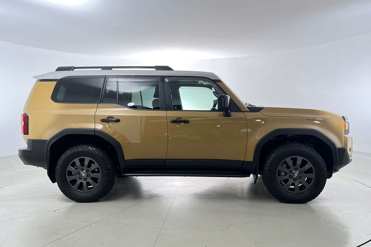 2025 Toyota Landcruiser Prado Altitude GDJ251R