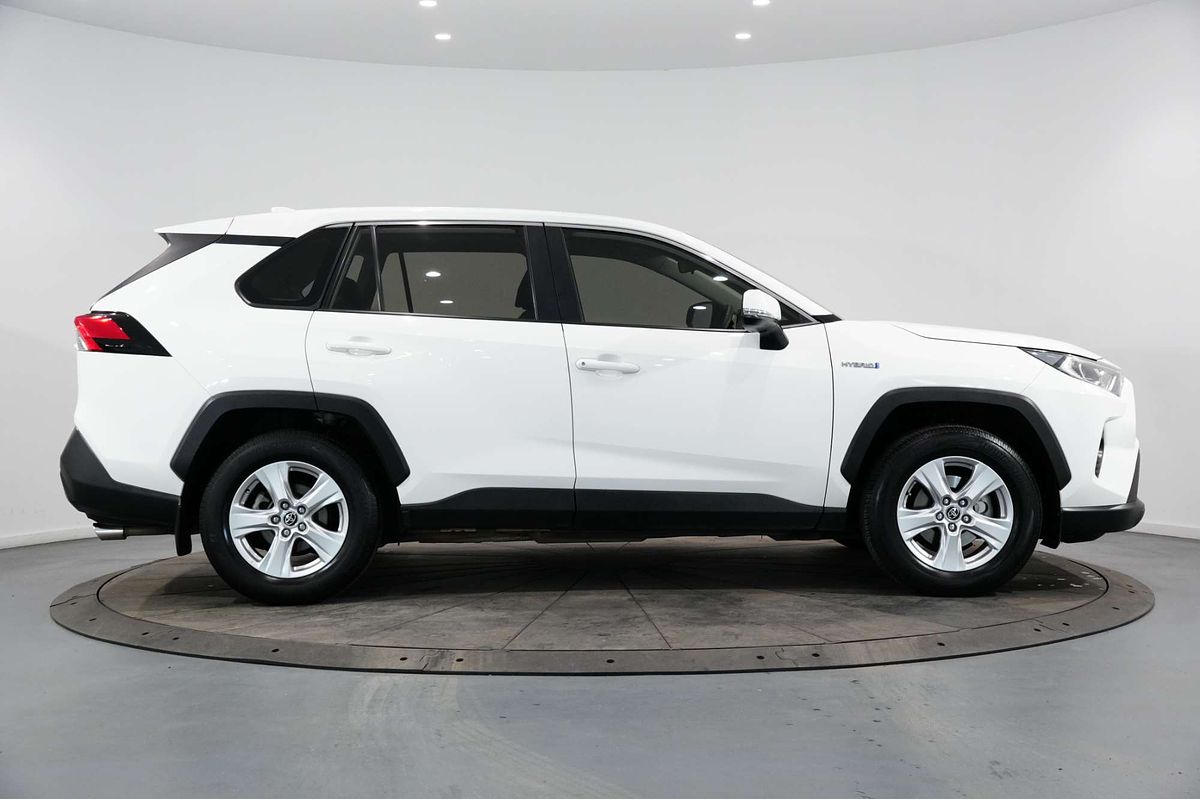 2021 Toyota RAV4 GX AXAH52R
