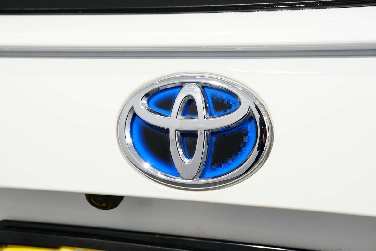 2021 Toyota RAV4 GX AXAH52R