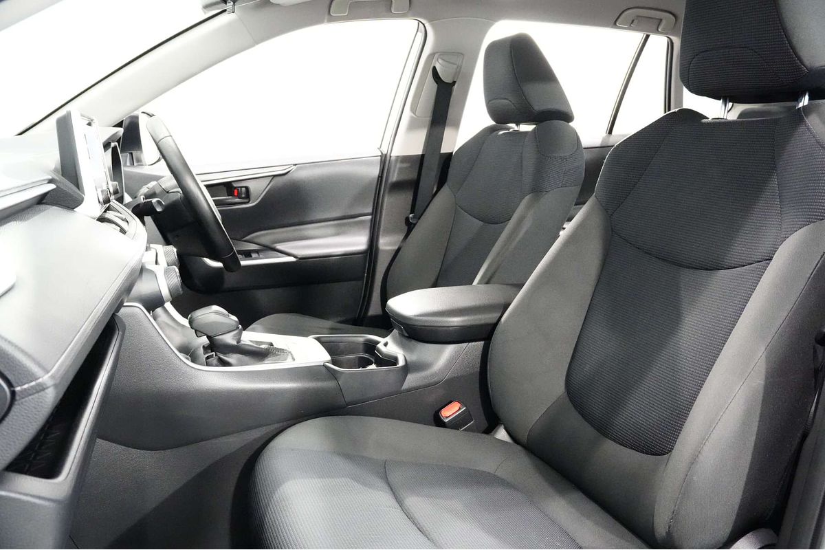 2021 Toyota RAV4 GX AXAH52R