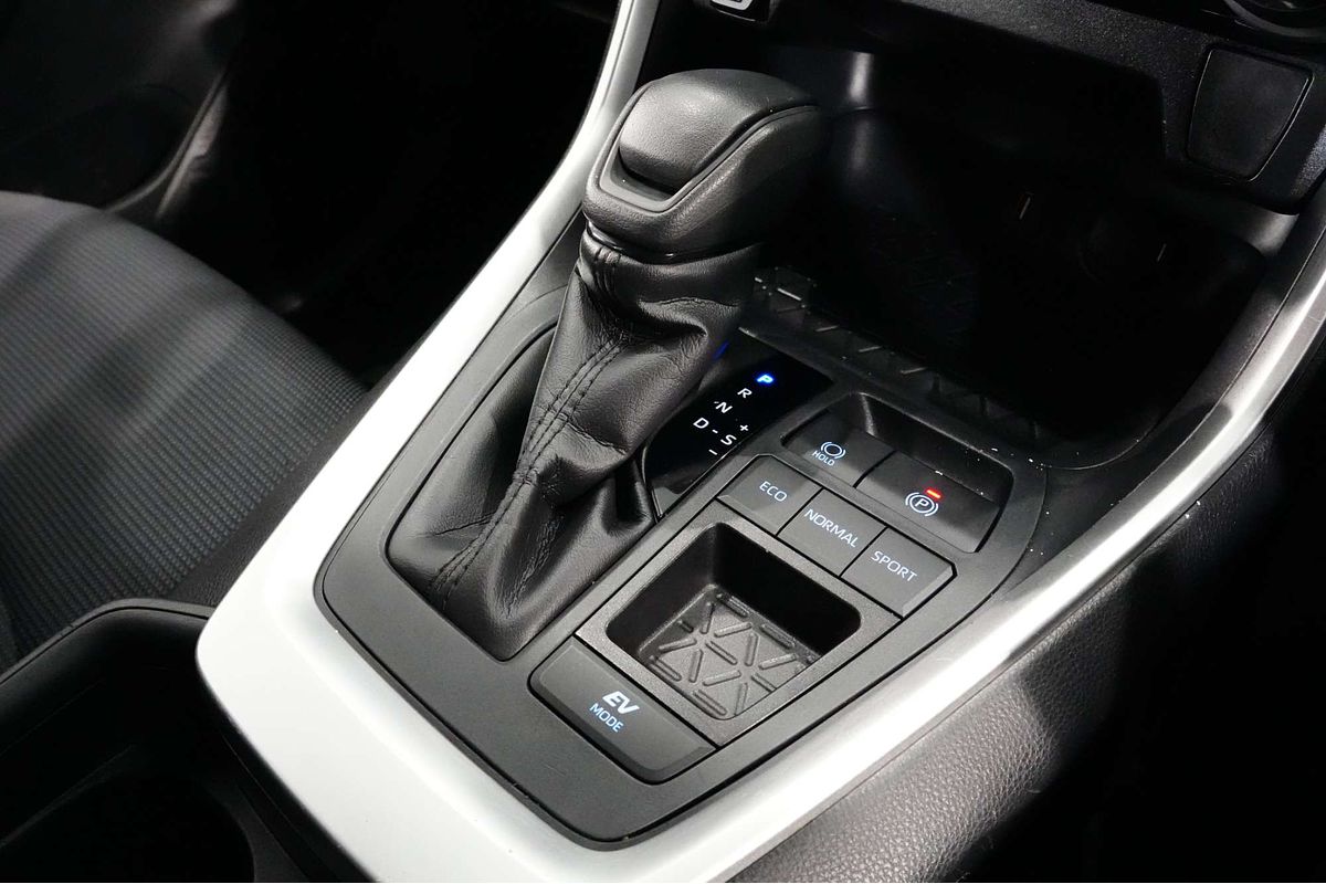 2021 Toyota RAV4 GX AXAH52R