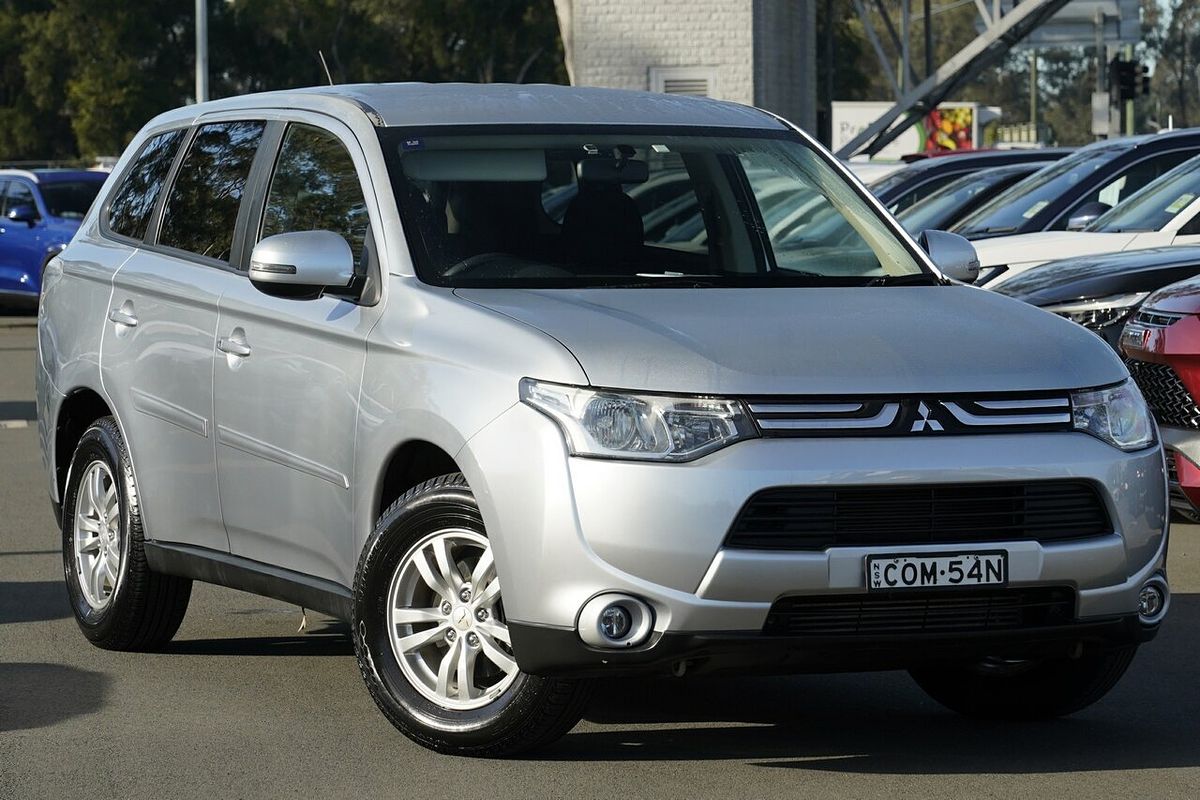 2013 Mitsubishi Outlander LS ZJ