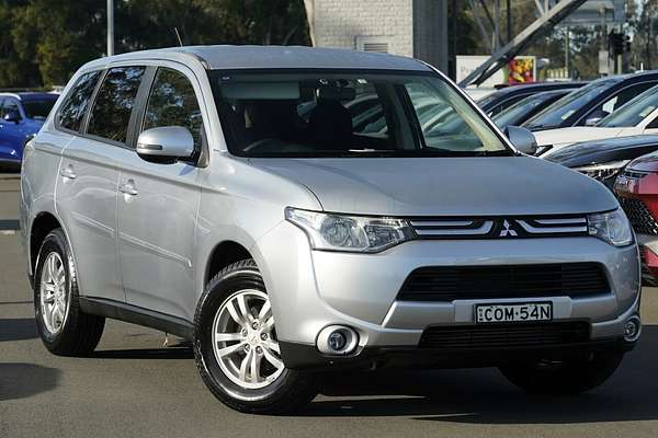 2013 Mitsubishi Outlander LS ZJ