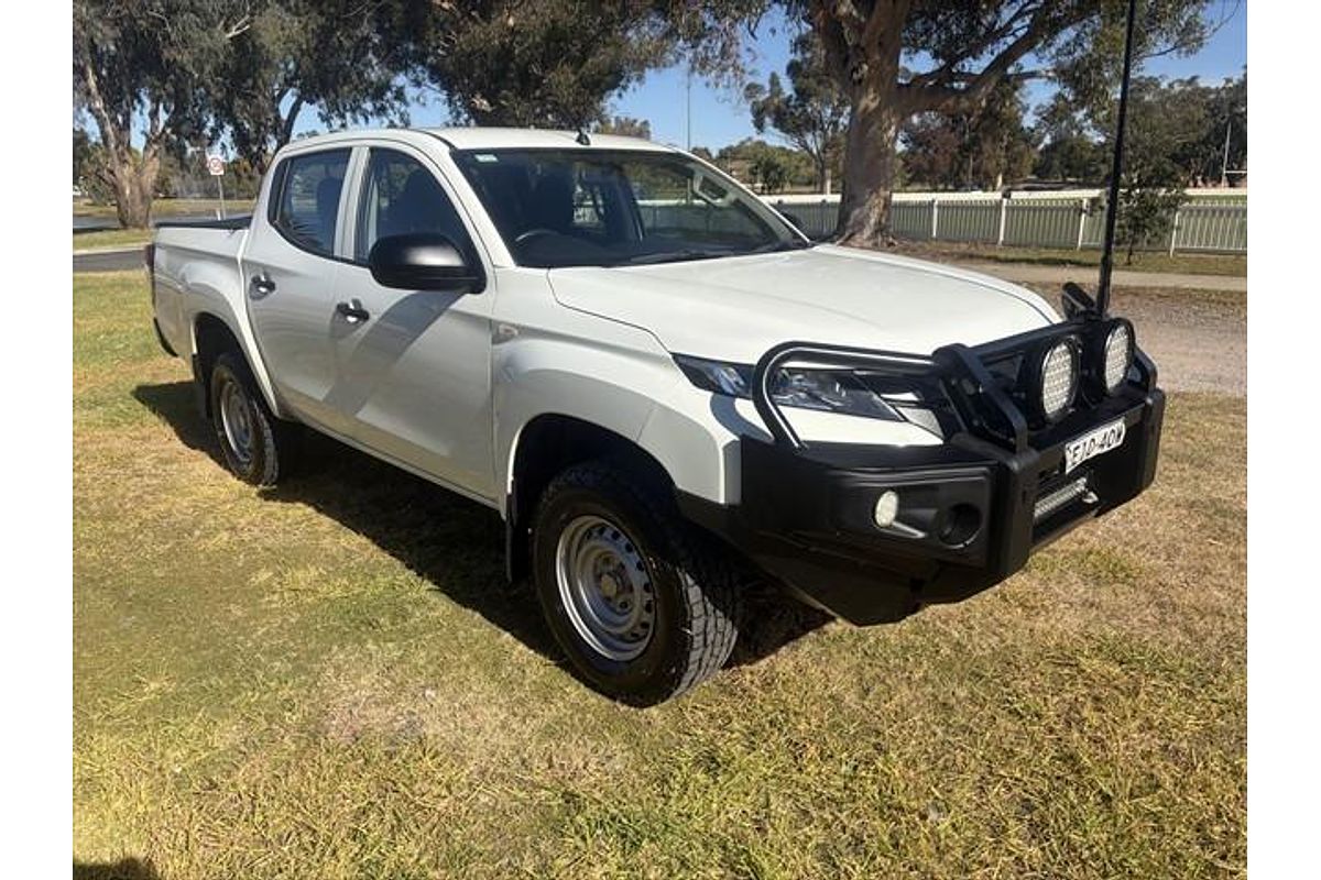 2020 Mitsubishi Triton GLX MR 4X4