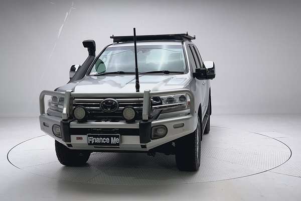 2020 Toyota Landcruiser Sahara VDJ200R thumb-2