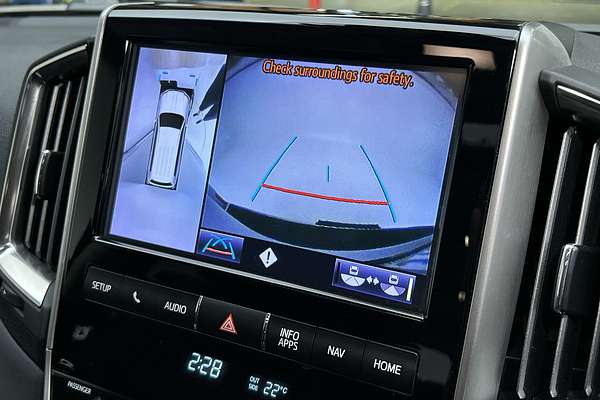 2020 Toyota Landcruiser Sahara VDJ200R thumb-16