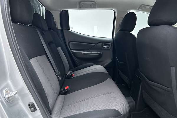 2016 Mitsubishi Triton GLX+ MQ 4X4 thumb-11