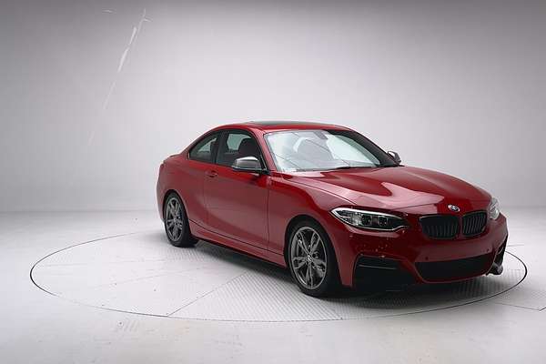2015 BMW 2 Series M235i F22 thumb-1