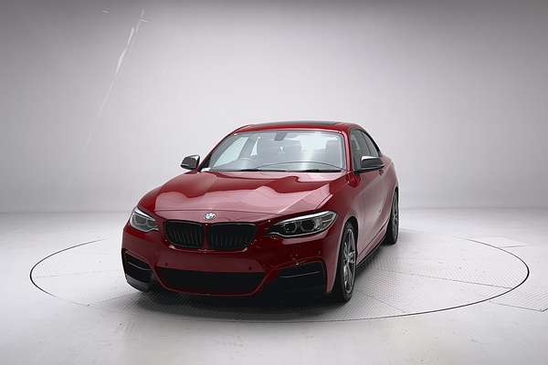 2015 BMW 2 Series M235i F22 thumb-2