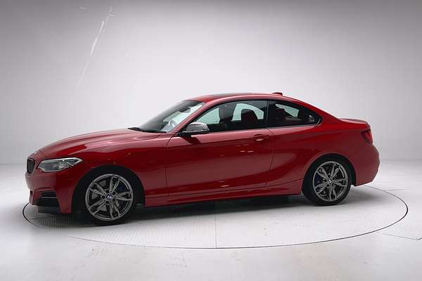 2015 BMW 2 Series M235i F22 thumb-3