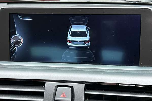 2015 BMW 2 Series M235i F22 thumb-16