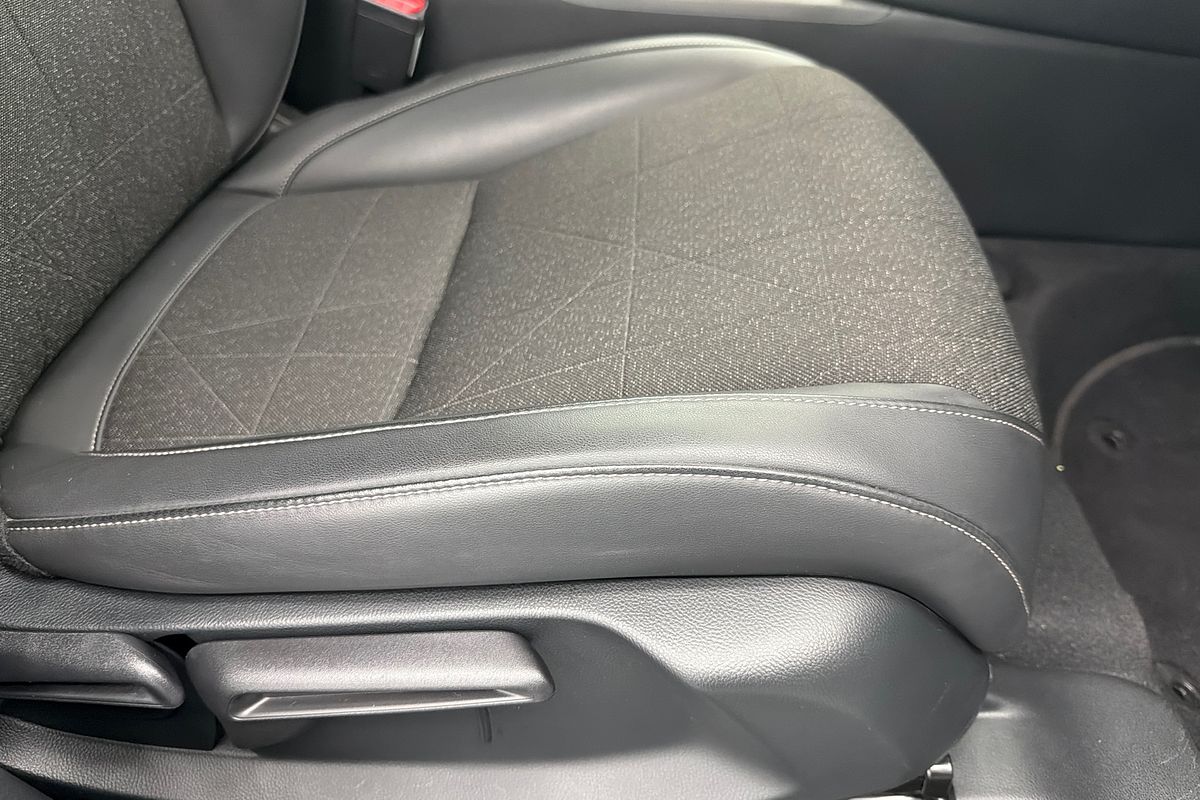 2024 Honda HR-V e:HEV L