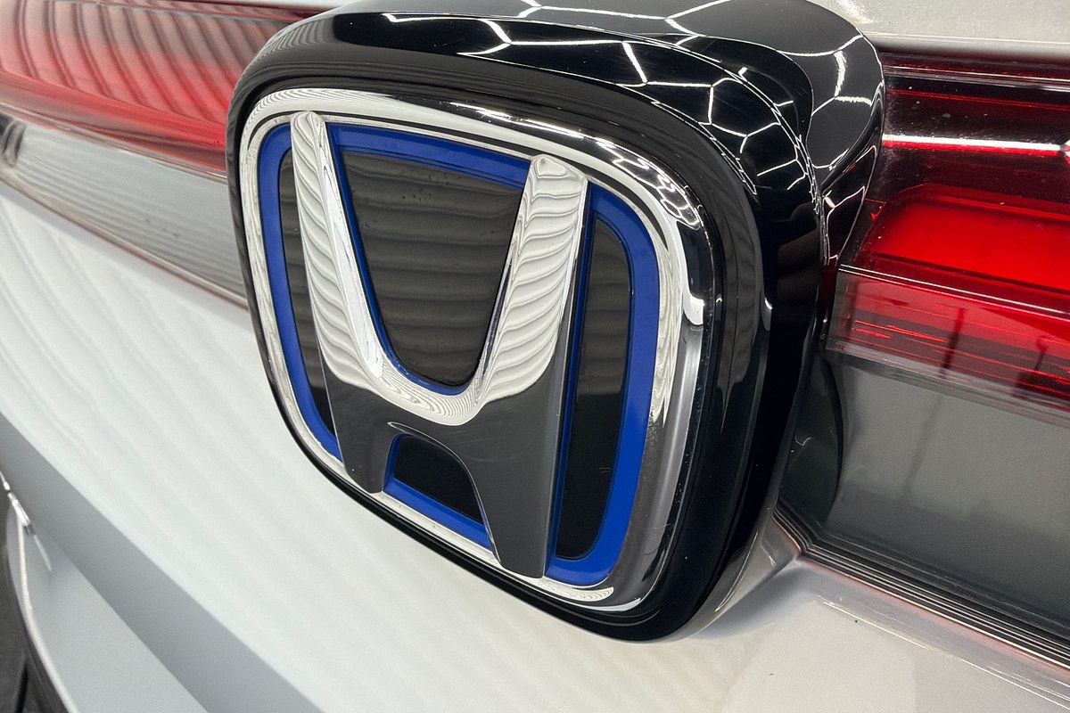 2024 Honda HR-V e:HEV L