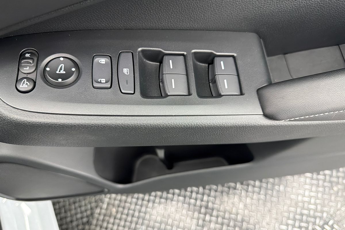 2024 Honda HR-V e:HEV L