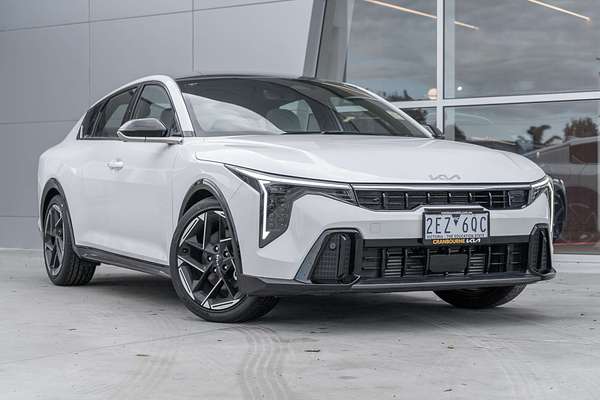 2025 Kia K4 GT-Line CL4m