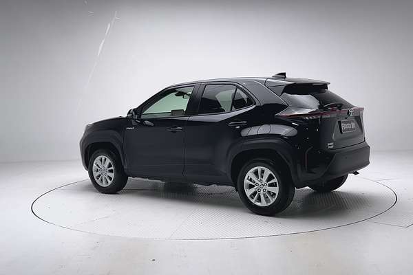 2023 Toyota Yaris Cross GXL MXPJ10R thumb-5