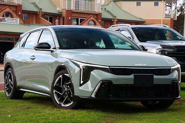2026 Kia K4 GT-Line CL4m