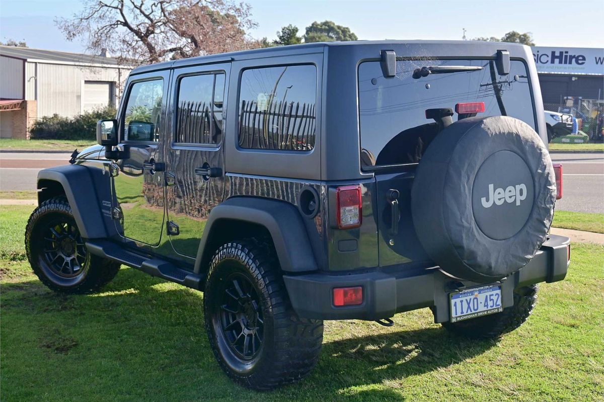 2017 Jeep Wrangler Unlimited Sport JK