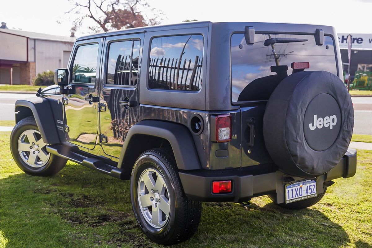 2017 Jeep Wrangler Unlimited Sport JK