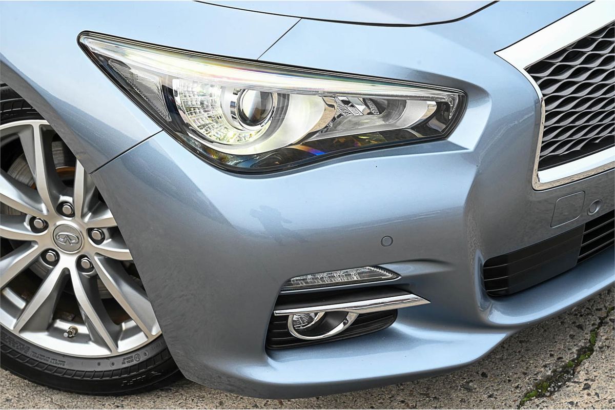 2015 Nissan Skyline Type P HV37