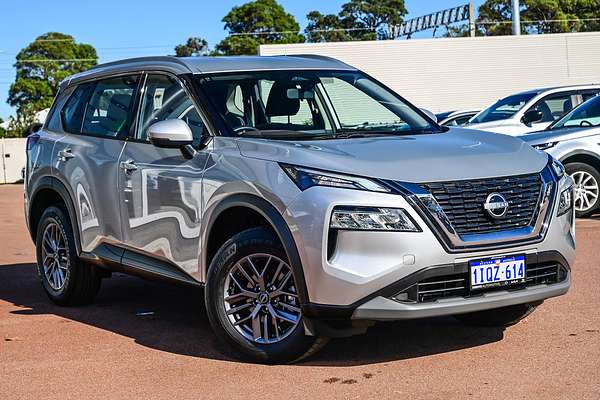 2025 Nissan X-TRAIL ST T33