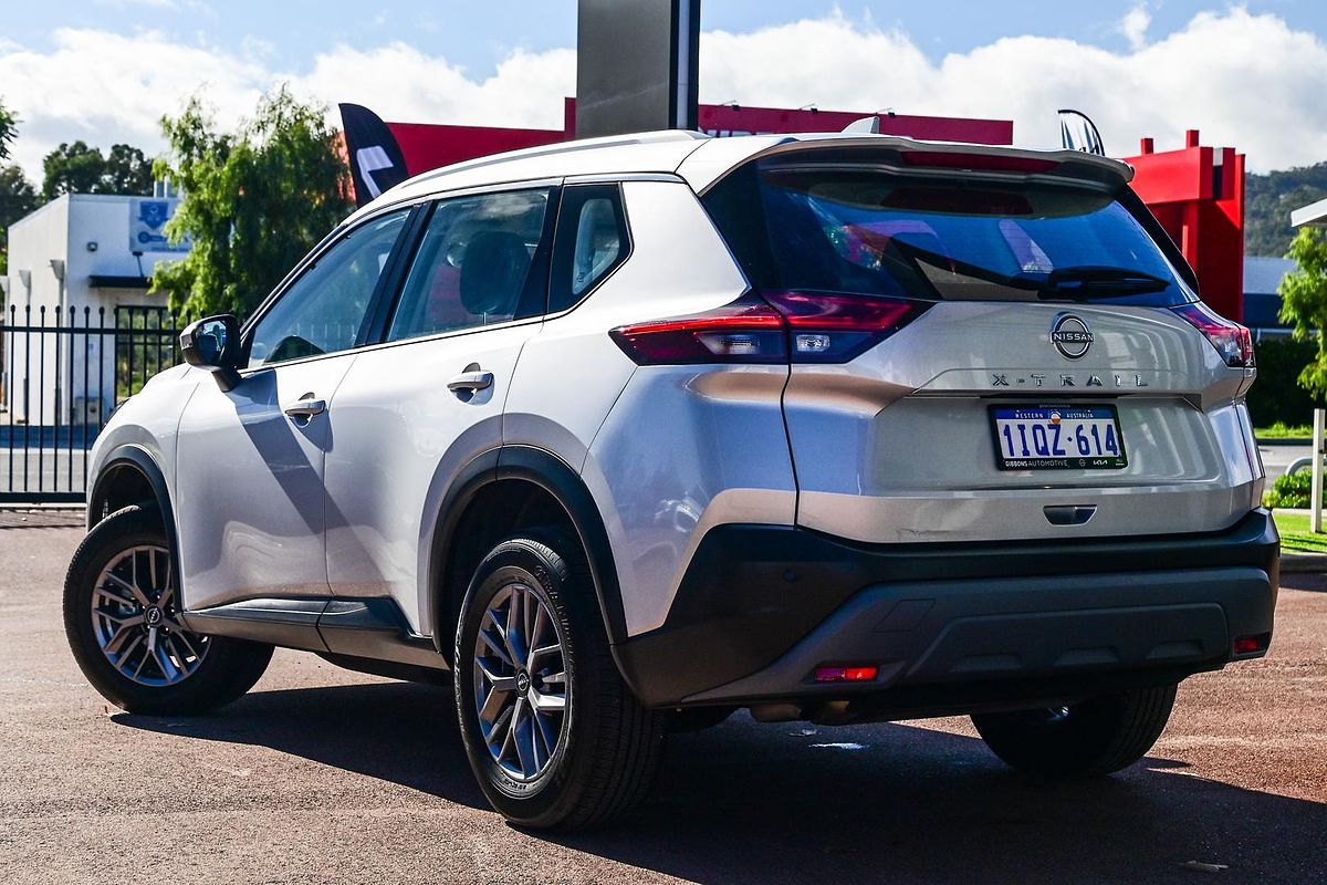 2025 Nissan X-TRAIL ST T33