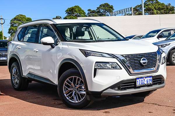 2025 Nissan X-TRAIL ST T33