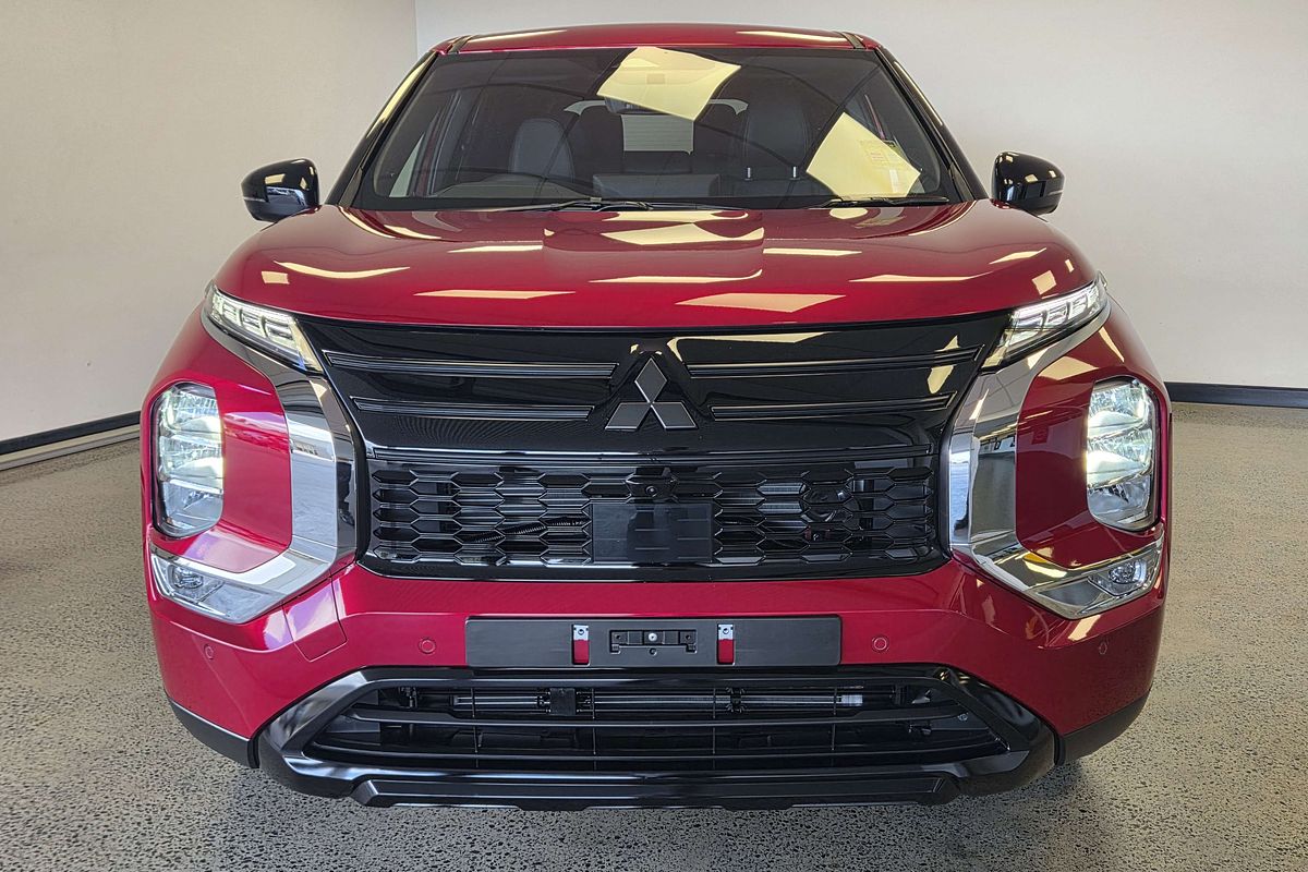 2026 Mitsubishi Outlander Black Edition ZM
