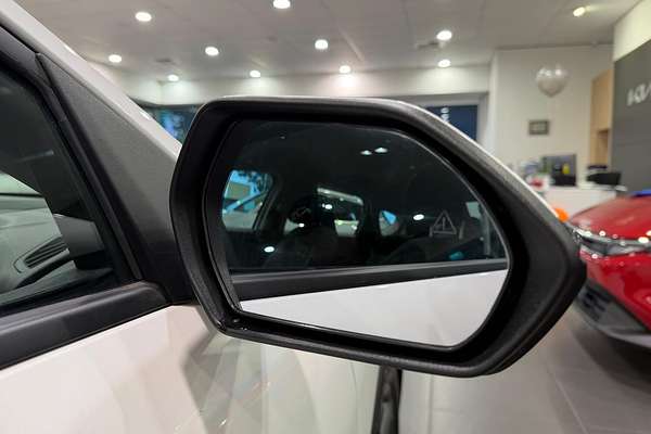 2025 Kia K4 S CL4m thumb-8