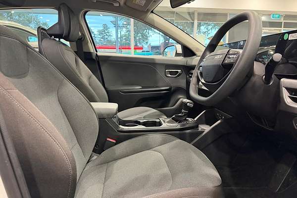 2025 Kia K4 S CL4m thumb-16
