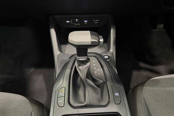 2025 Kia K4 S CL4m thumb-28