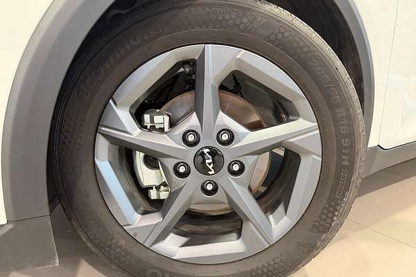 2025 Kia K4 S CL4m thumb-2