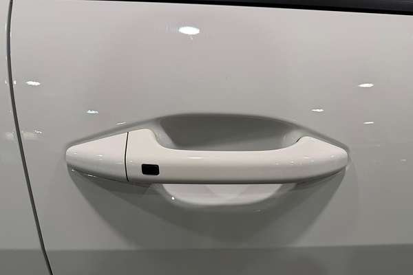 2025 Kia K4 S CL4m thumb-3