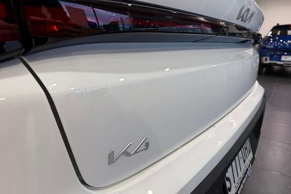 2025 Kia K4 S CL4m thumb-8