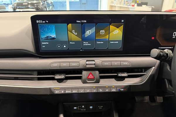 2025 Kia K4 S CL4m thumb-26