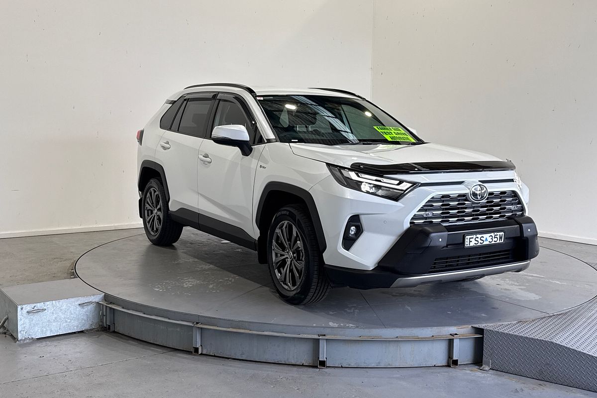 2025 Toyota RAV4 GXL AXAH52R