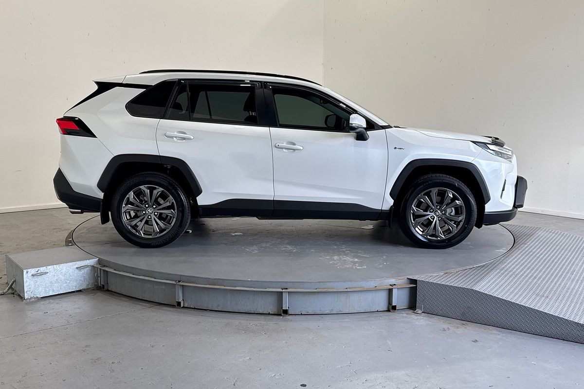 2025 Toyota RAV4 GXL AXAH52R