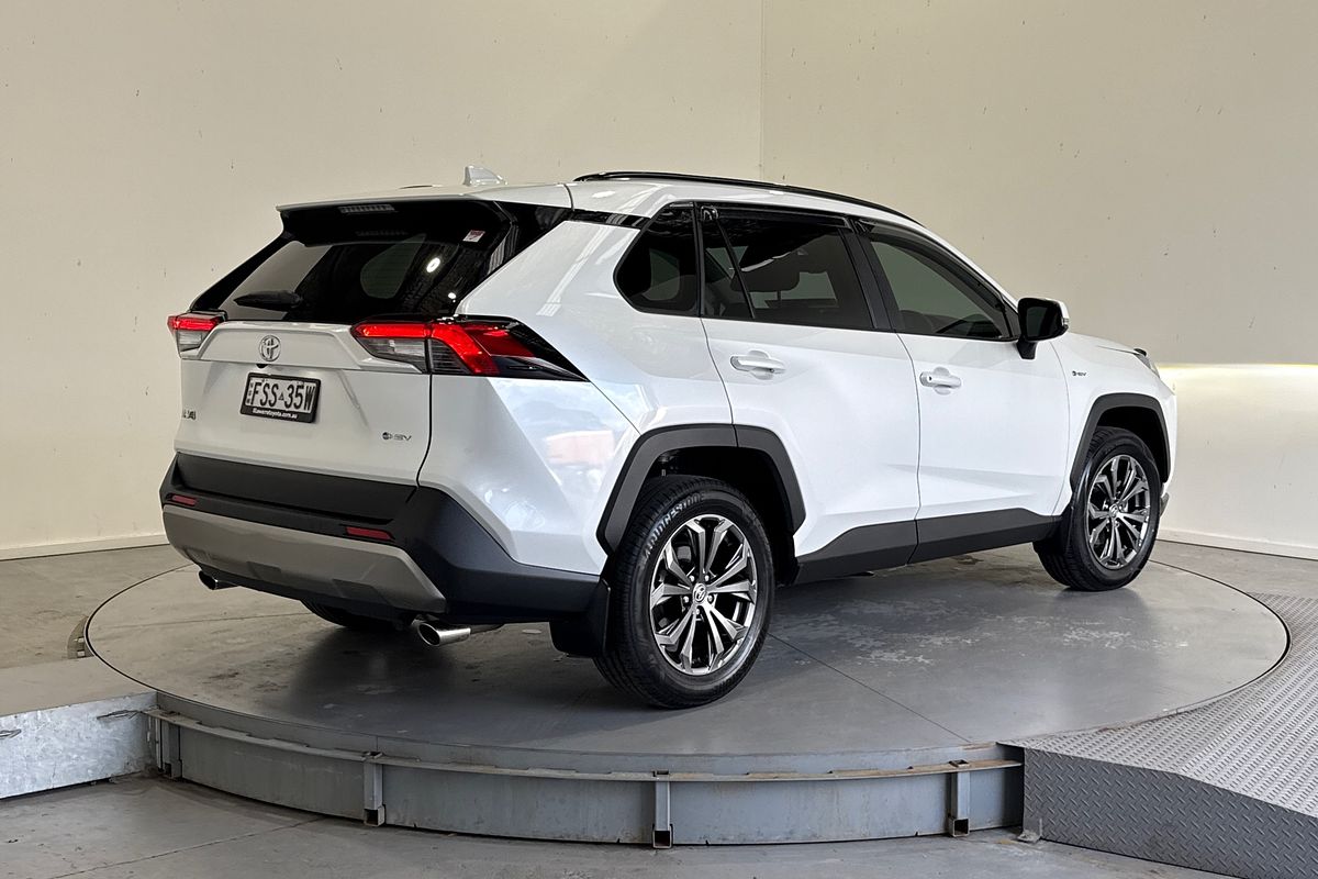 2025 Toyota RAV4 GXL AXAH52R