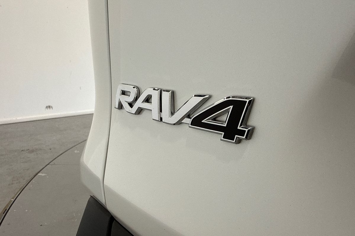 2025 Toyota RAV4 GXL AXAH52R