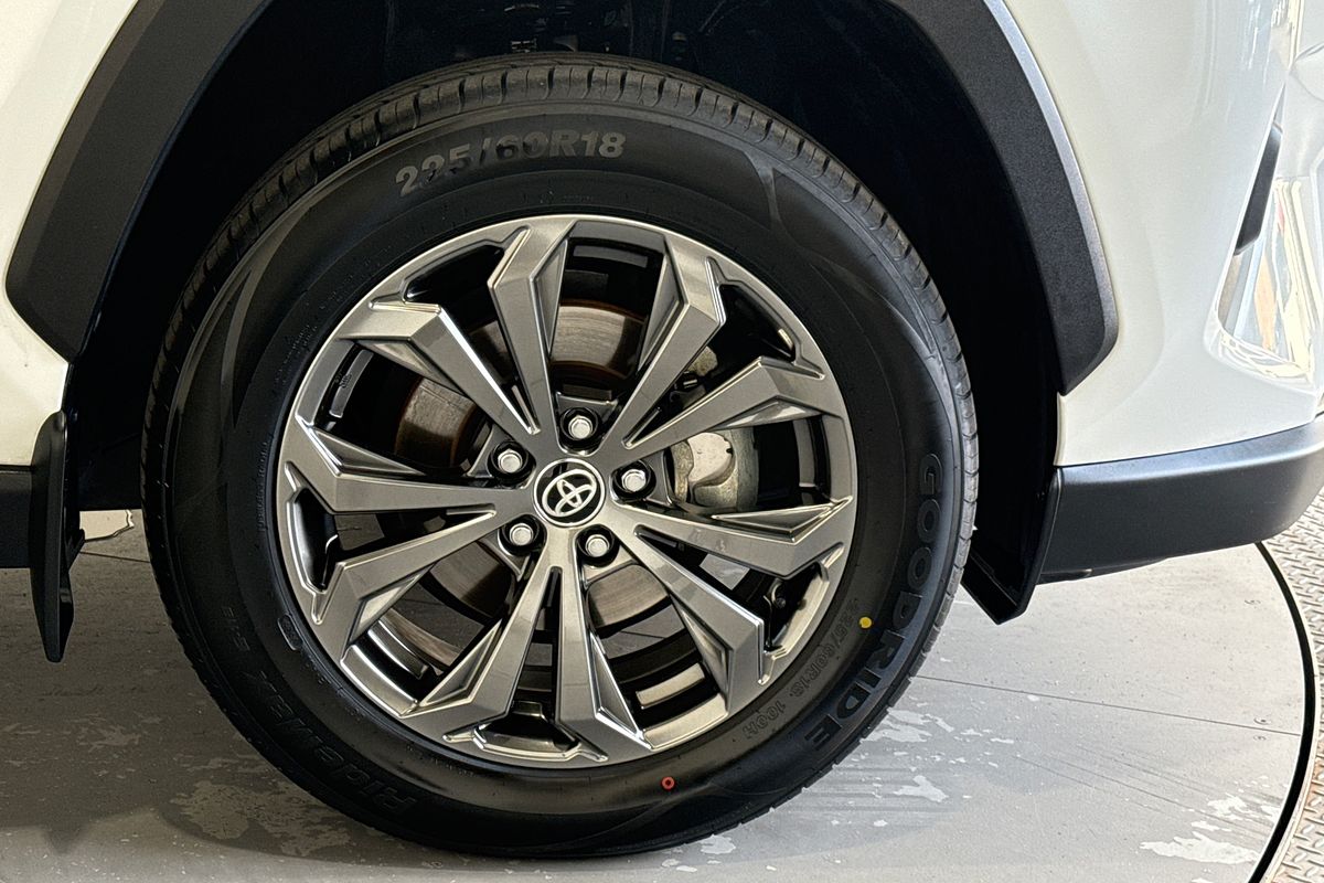 2025 Toyota RAV4 GXL AXAH52R