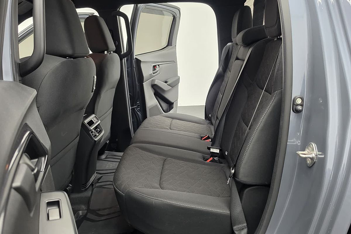 2025 Isuzu D-MAX X-RIDER 4X4