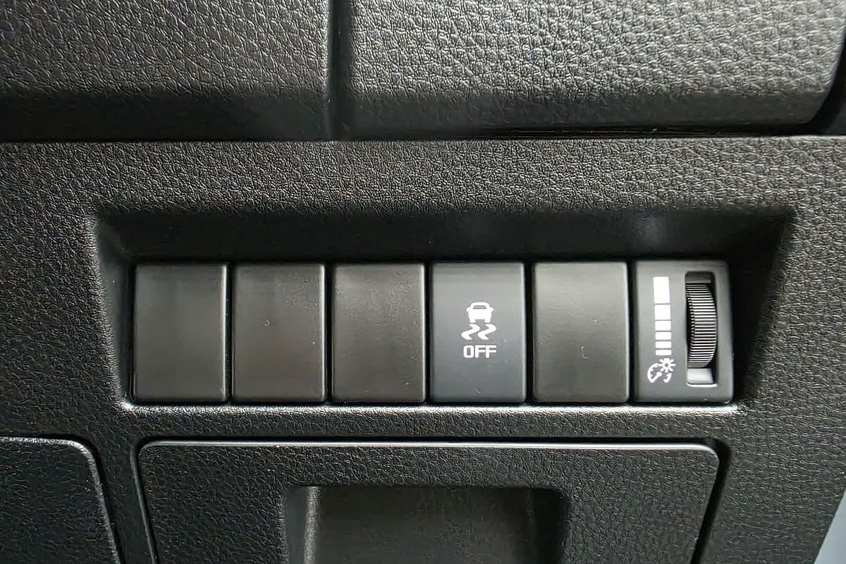 2025 Isuzu D-MAX X-RIDER 4X4