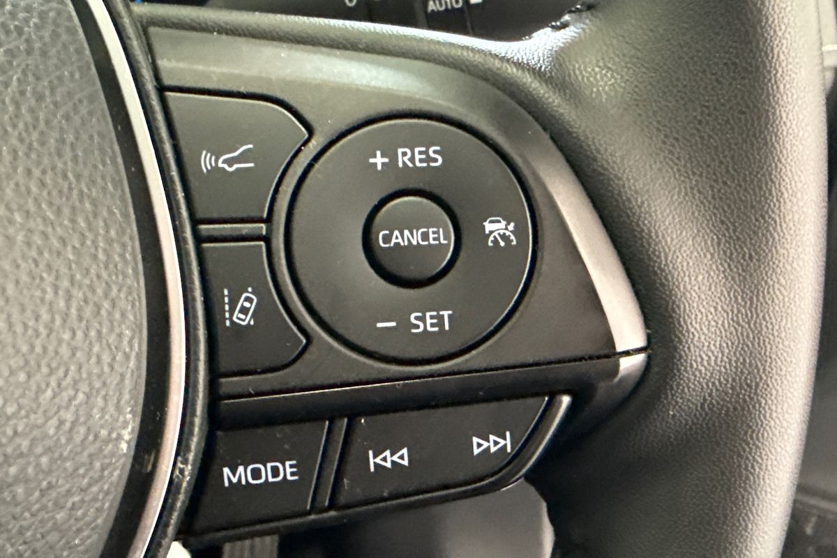 2025 Toyota RAV4 GXL AXAH52R